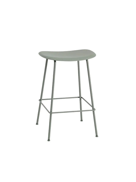Fiber Counter stool fra Muuto - Lille / Dusty green- dusty green base - Jacobsen Plus
