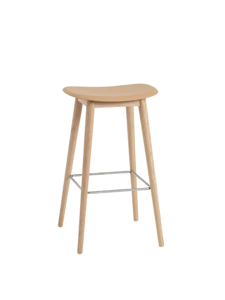 Fiber Bar Stool Wood fra Muuto - Stor / Ochre- oak base - Jacobsen Plus