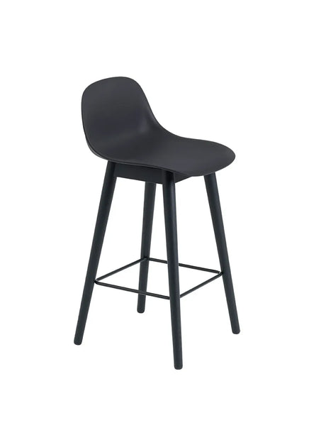 Fiber Bar Stool Wood w. back fra Muuto - Lille / Black- black - Jacobsen Plus