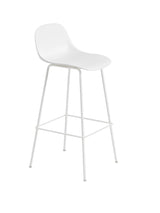 Fiber Barstool tube w. back fra Muuto - Stor / Natural white- White base - Jacobsen Plus