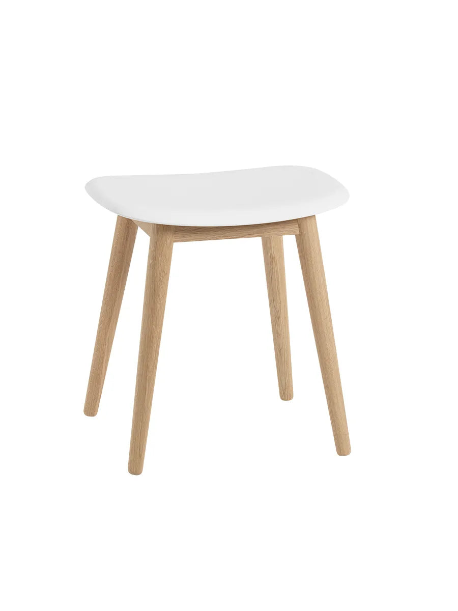 Fiber Stool Wood fra Muuto - Natural white- oak base - Jacobsen Plus
