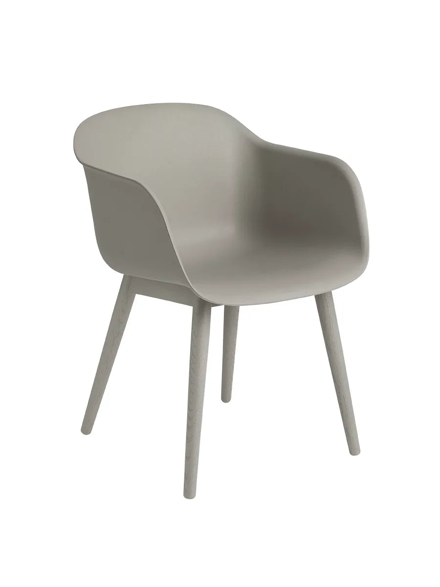 Fiber Armchair, wood fra Muuto - Grey- grey base - Jacobsen Plus