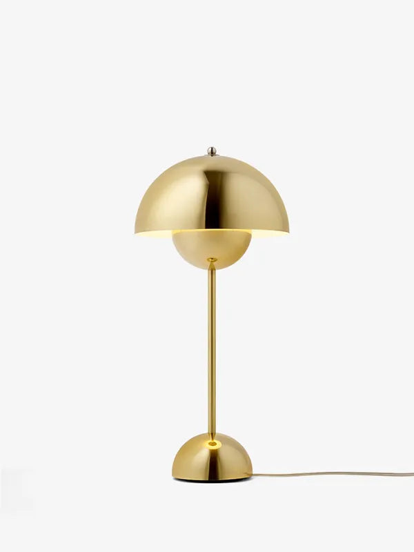 Flowerpot VP3 bordlampe af Verner Panton - Poleret messing - Jacobsen Plus