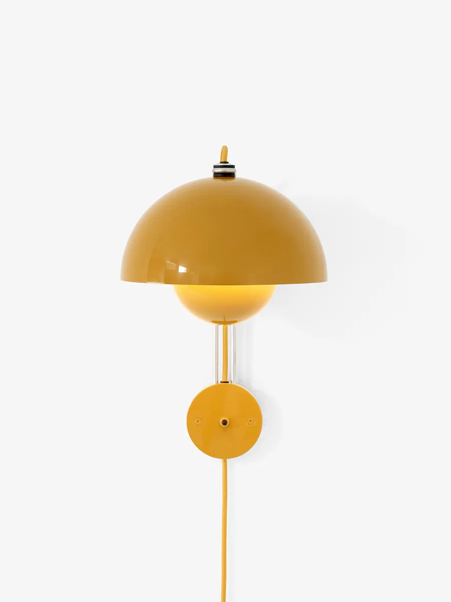 Flowerpot VP8 Væglampe af Verner Panton - Mustard / Med ledning - Jacobsen Plus