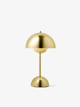 Flowerpot Portable VP9 Bordlampe af Verner Panton - Brass-Plated - Jacobsen Plus