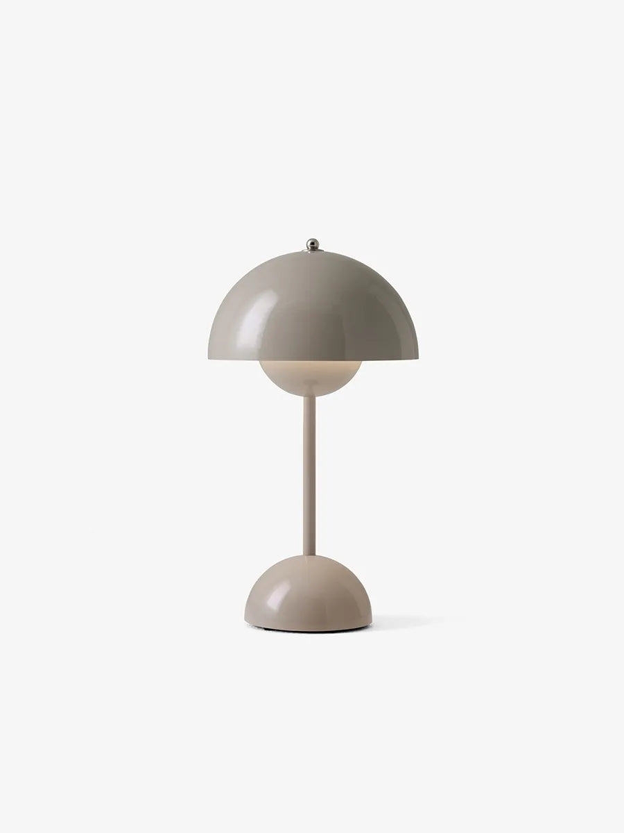 Flowerpot Portable VP9 Bordlampe af Verner Panton - Grey beige - Jacobsen Plus