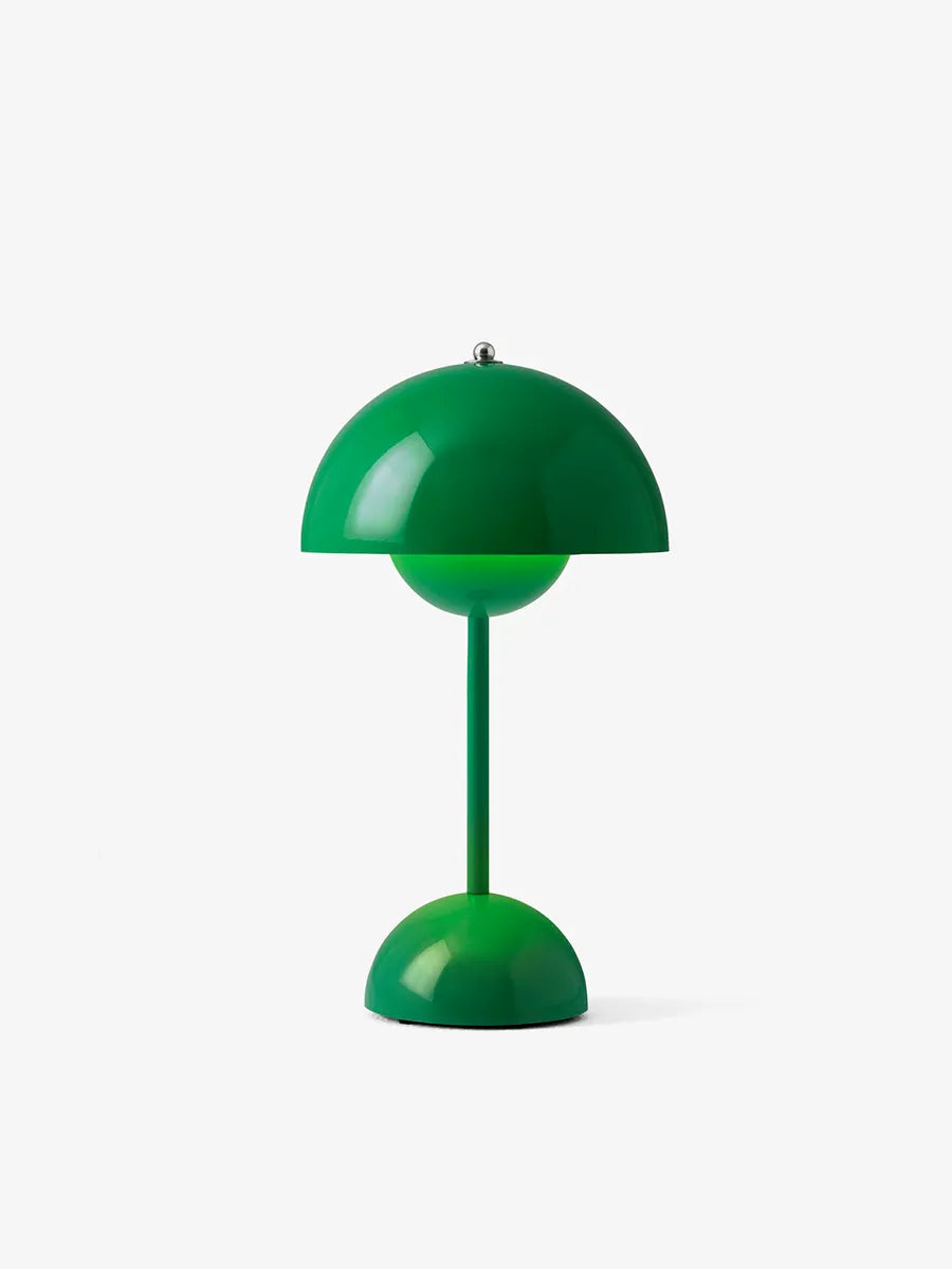 Flowerpot Portable VP9 Bordlampe af Verner Panton - Signal green - Jacobsen Plus
