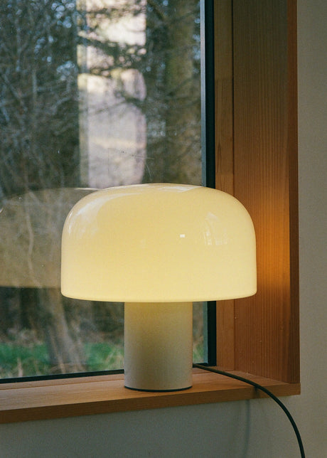 Bellhop Glass Table Lamp fra Flos - Bright Aluminium - Jacobsen Plus
