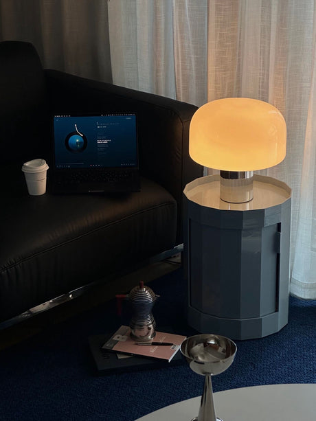 Bellhop Glass Table Lamp fra Flos - Bright Aluminium - Jacobsen Plus