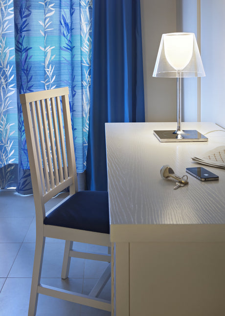 KTribe T1 Bordlampe fra Flos - Gennemsigtig - Jacobsen Plus