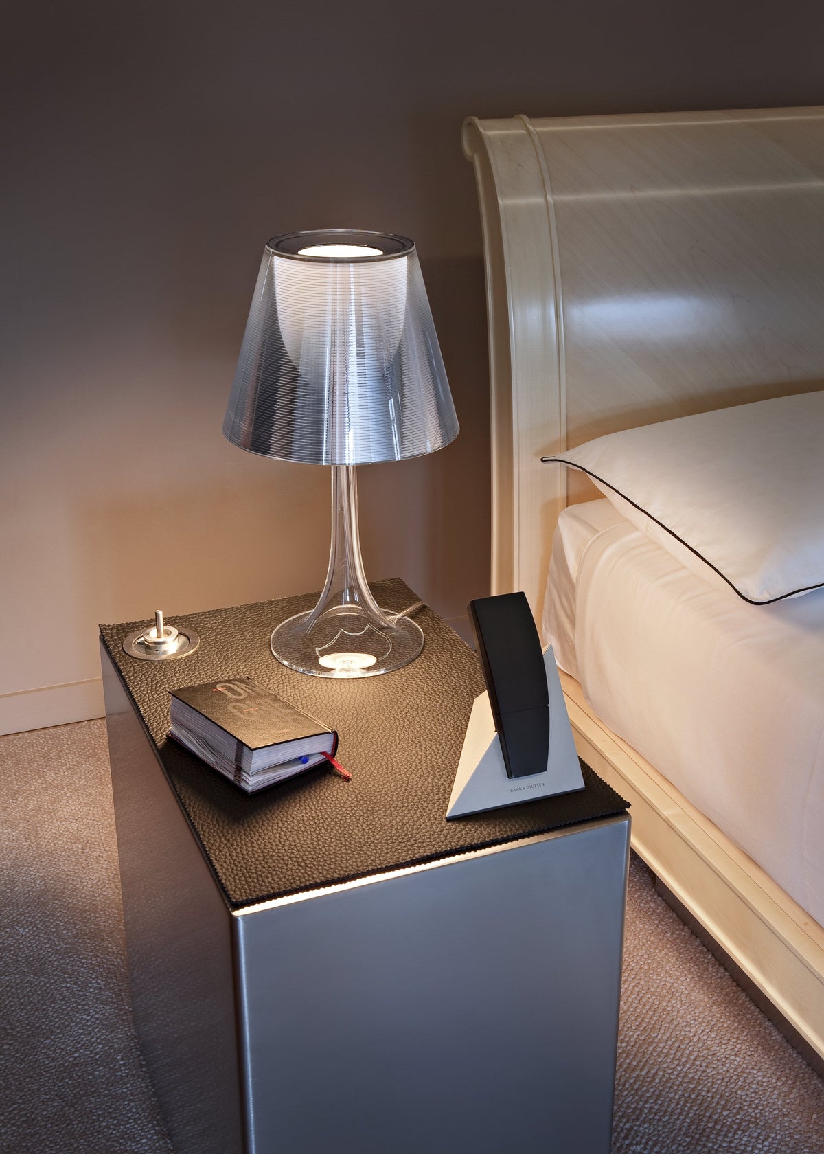 Miss K Bordlampe fra Flos - 2 - Jacobsen Plus