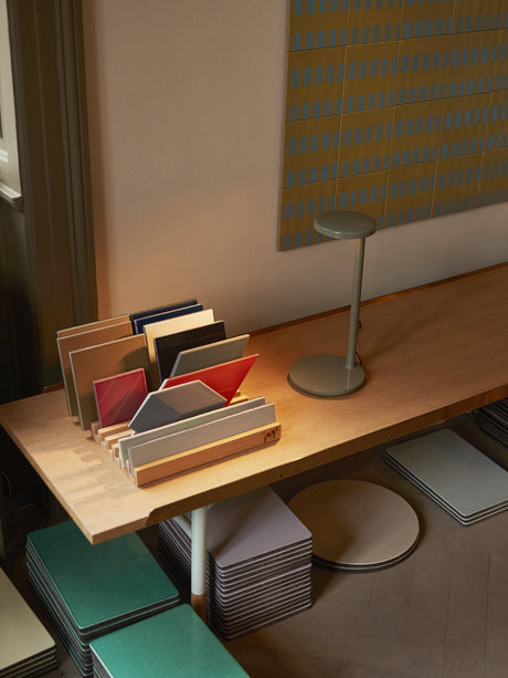 Oblique Bordlampe fra Flos - Grey / 2700 K - Jacobsen Plus