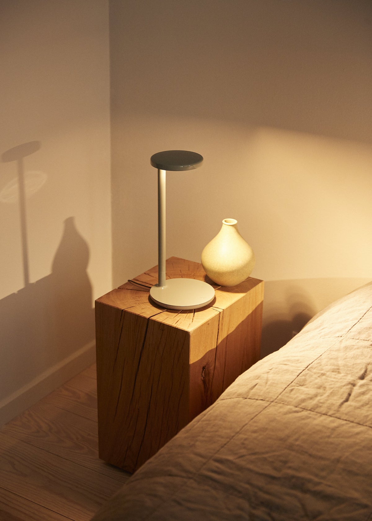 Oblique Bordlampe fra Flos - 1 - Jacobsen Plus