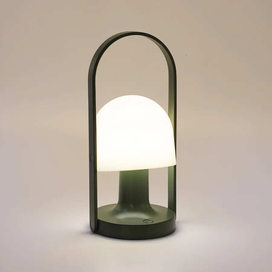 Follow Me grøn bordlampe fra Marset