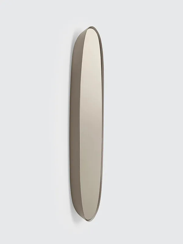 Framed spejl fra Muuto - Lille / Taupe-taupe glas - Jacobsen Plus