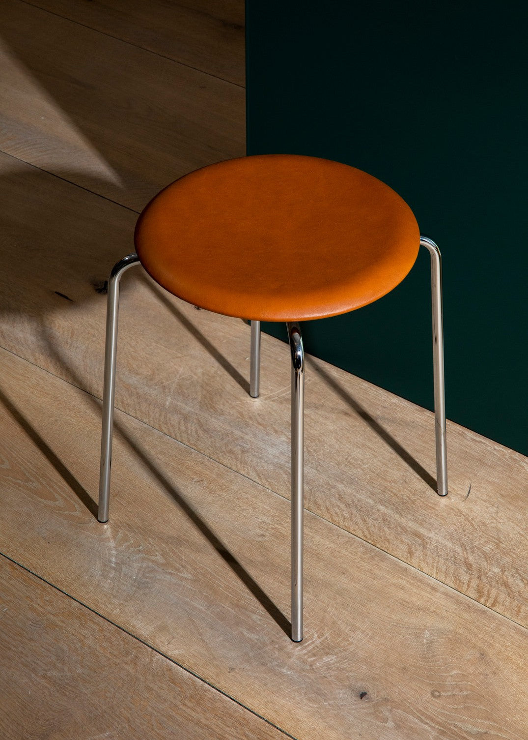 Dot skammel, valnød af Arne Jacobsen - 2 - Jacobsen Plus
