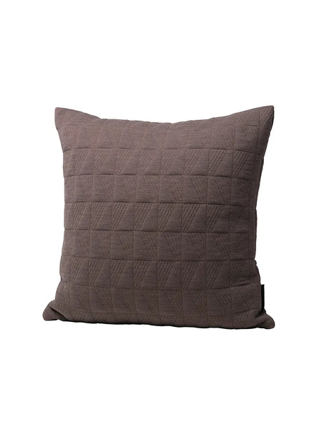 Trapez Pude 50x50 i earth brown af Arne Jacobsen - 1 - Jacobsen Plus