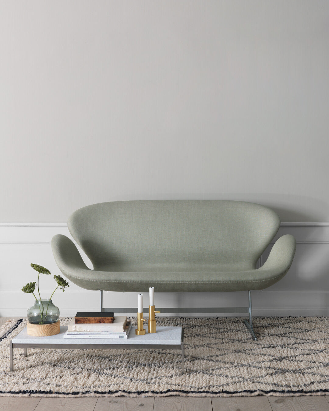 3321 Svanesofa af Arne Jacobsen - 2 - Jacobsen Plus