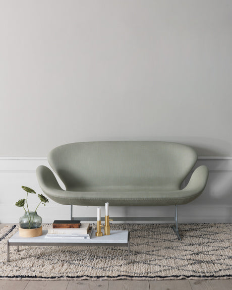 3321 Svanesofa af Arne Jacobsen - 2 - Jacobsen Plus