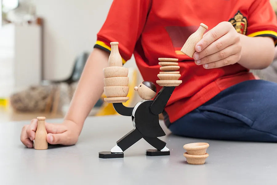 Kikkerland Don't Tip The Waiter, stacking game - 5 - Jacobsen Plus