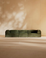 Elogio Sofa, 4-seater fra GUBI - 1 - Jacobsen Plus