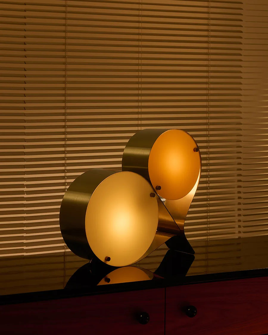 Coppia Table Lamp fra GUBI - 3 - Jacobsen Plus