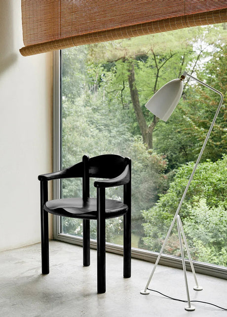 Daumiller Armchair, black fra GUBI - 2 - Jacobsen Plus