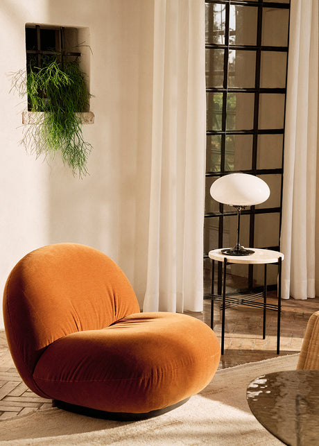 Stemlite opal bordlampe fra GUBI - 1 - Jacobsen Plus