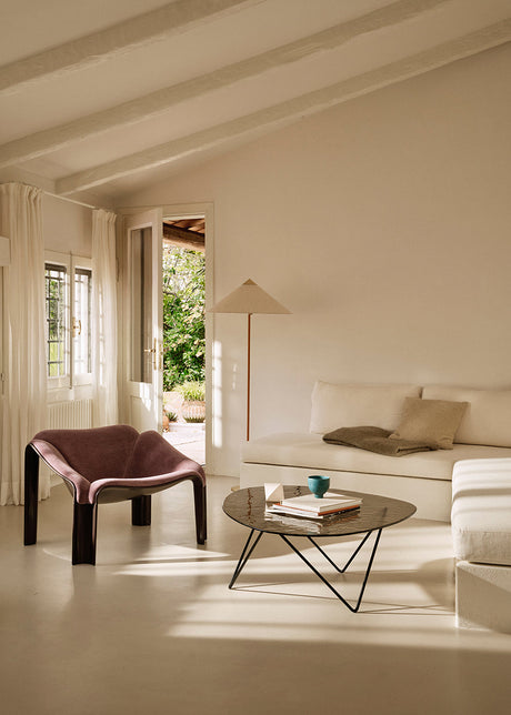 F300 Lounge Chair fra Gubi - 1 - Jacobsen Plus