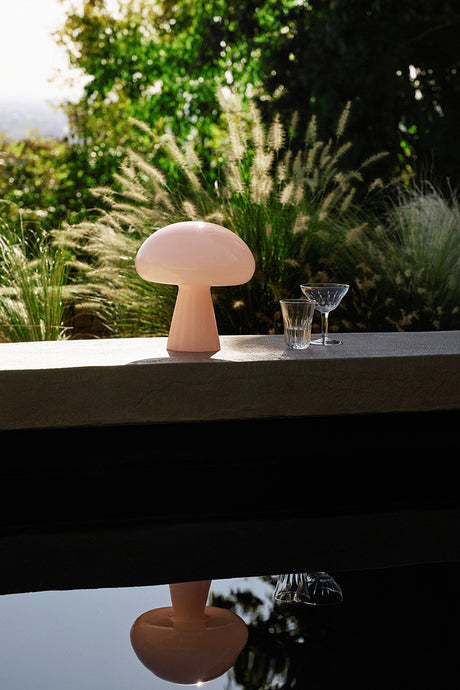 Obello Portable Bordlampe fra GUBI - Mellow Yellow - Jacobsen Plus