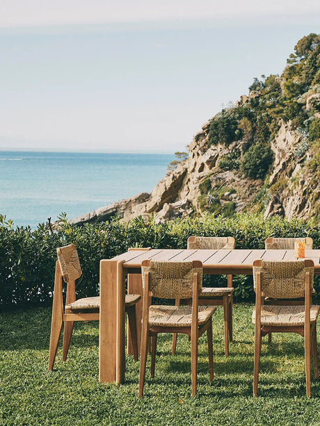 Atmosfera Dining Table fra GUBI - 105 x 209 cm - Jacobsen Plus