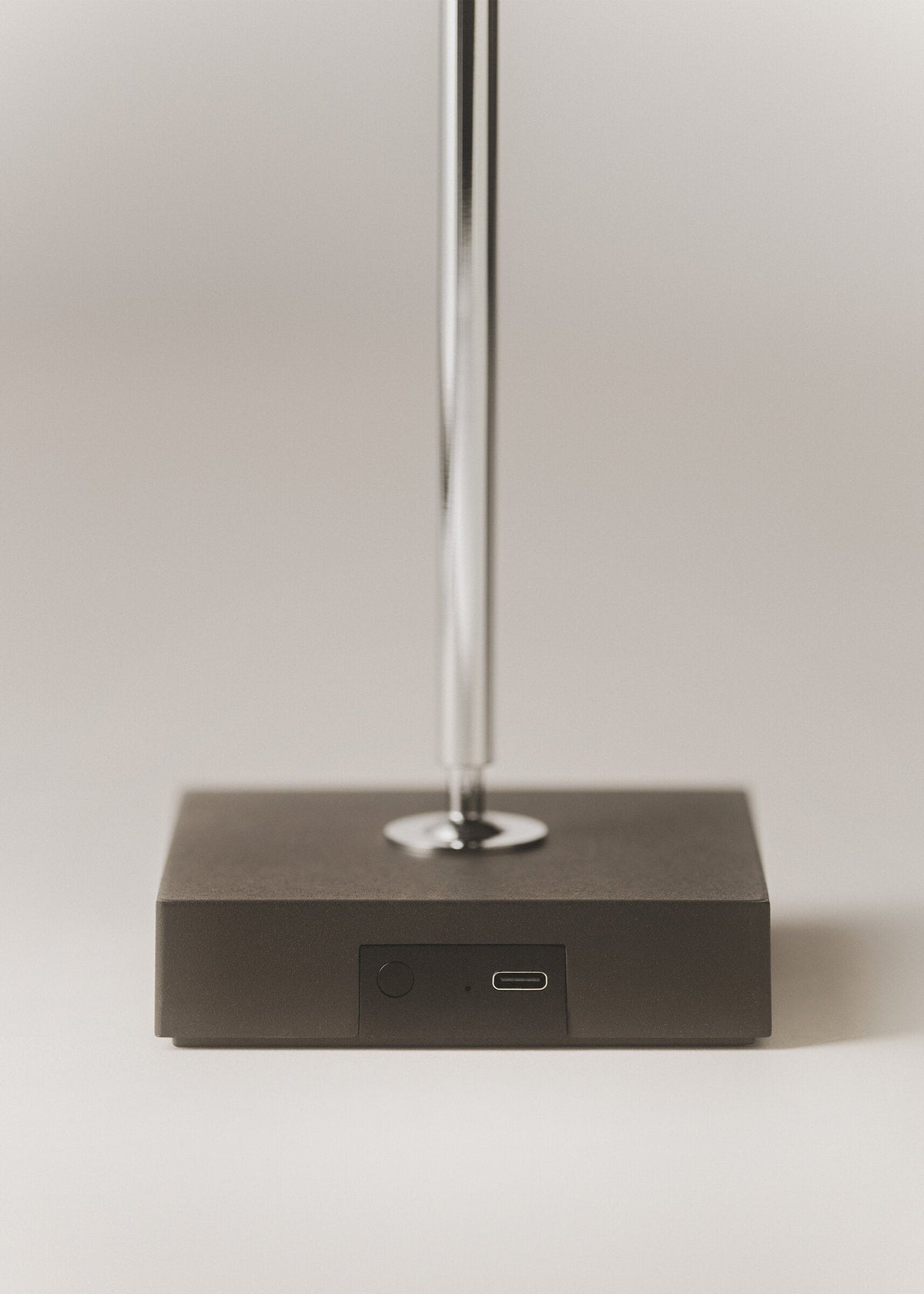 Santa & Cole - Gira Mini, portable bordlampe - 9 - Jacobsen Plus
