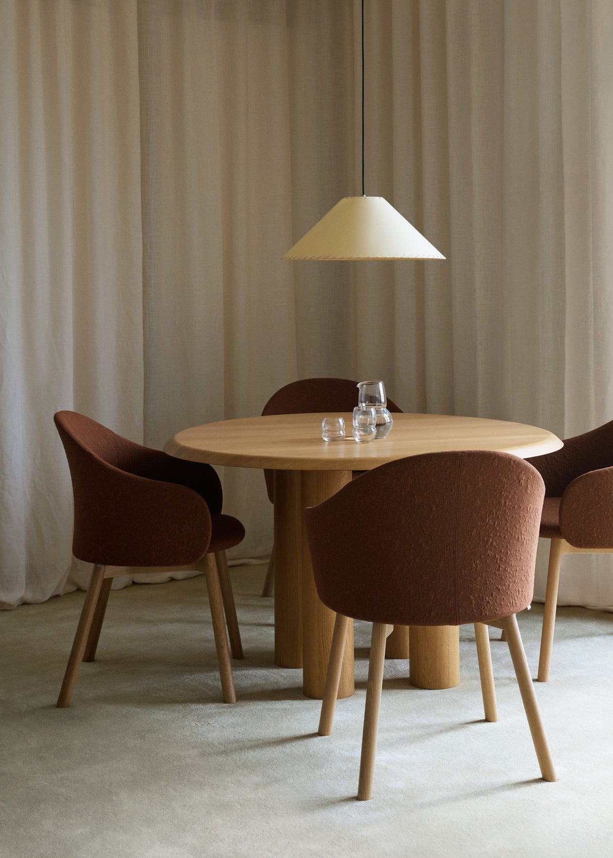 Islets Spisebord, eg lys olie fra Fredericia Furniture - 2 - Jacobsen Plus
