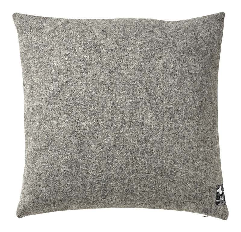 Gotland pude, 50x50 cm fra Silkeborg Uldspinderi - Nordic Grey - Jacobsen Plus