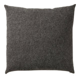 Gotland pude, 50x50 cm fra Silkeborg Uldspinderi - Dark Nordic Grey - Jacobsen Plus