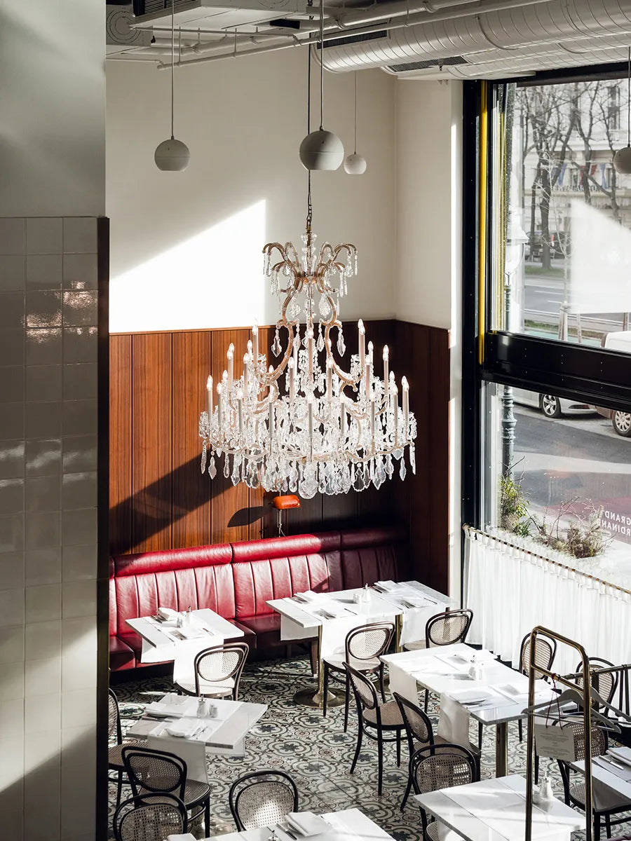 215 R Spisebordsstol, sort ask fra Thonet