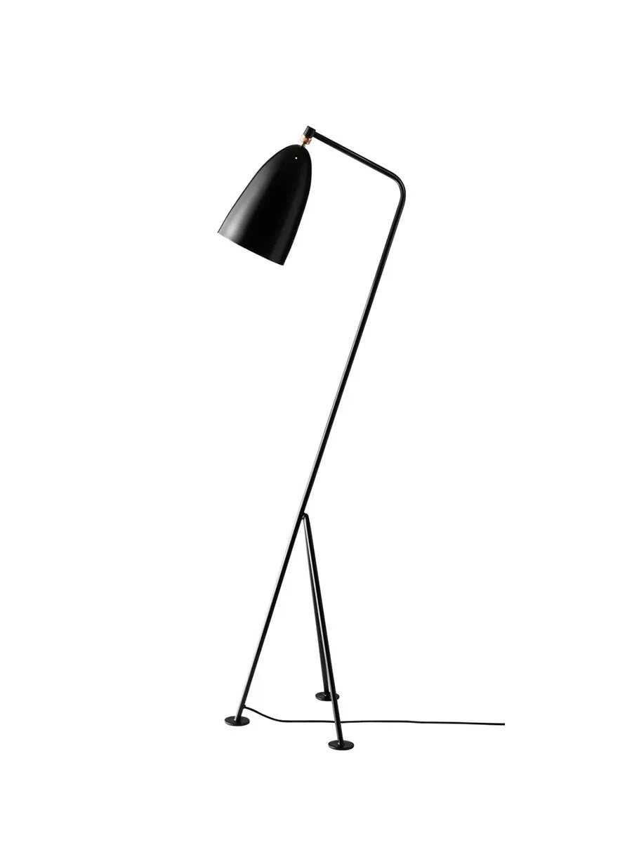 Gräshoppa gulvlampe fra GUBI - Black - Jacobsen Plus