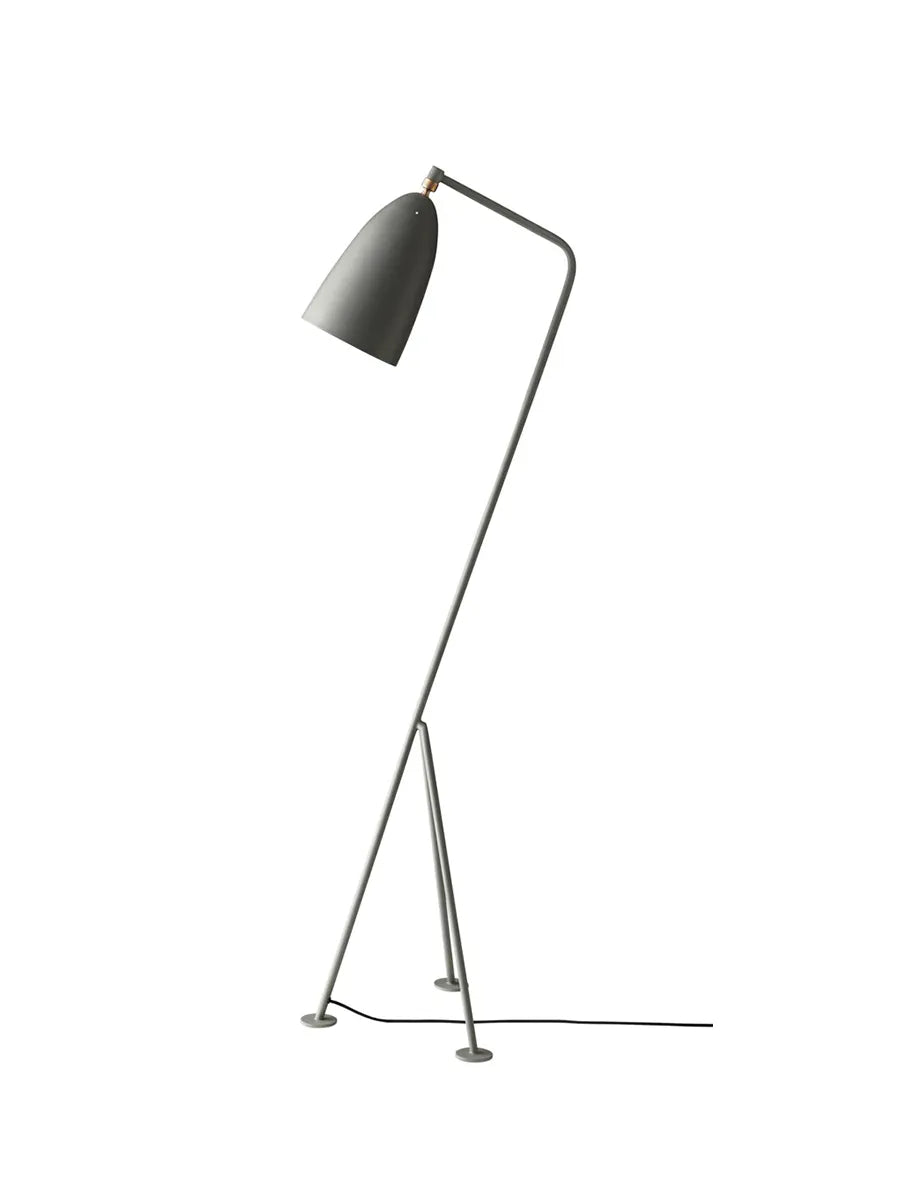 Gräshoppa gulvlampe fra GUBI - Dusty blue - Jacobsen Plus