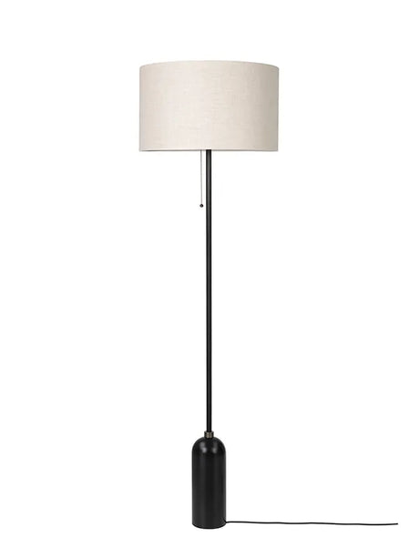 Gravity Gulvlampe fra GUBI - Canvas skærm / Sort stål - Jacobsen Plus