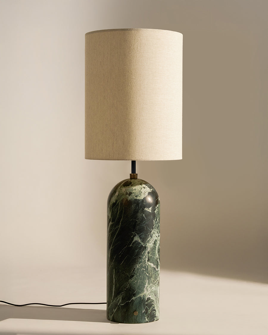 Gravity High XL Gulvlampe, hvid skærm fra GUBI - 5 - Jacobsen Plus