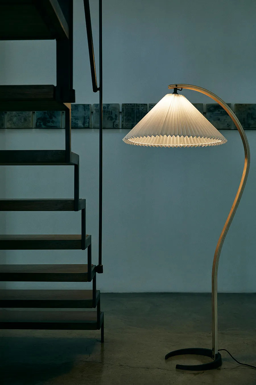 Timberline gulvlampe fra GUBI - 3 - Jacobsen Plus