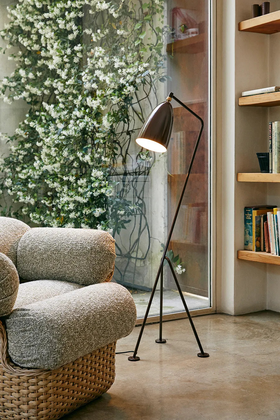 Gräshoppa gulvlampe fra GUBI - 1 - Jacobsen Plus