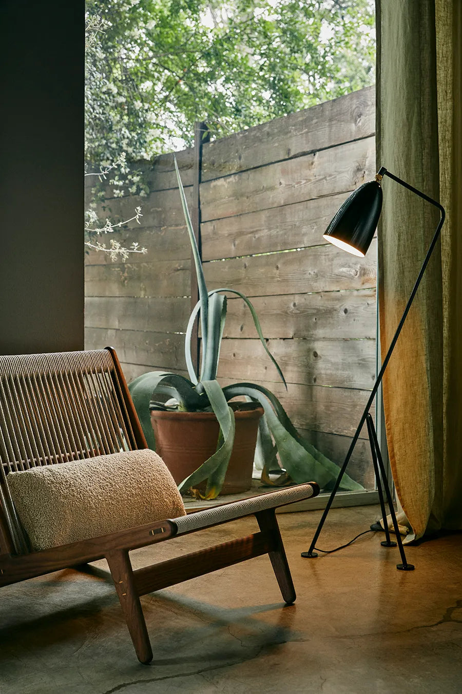 Gräshoppa gulvlampe fra GUBI - 5 - Jacobsen Plus