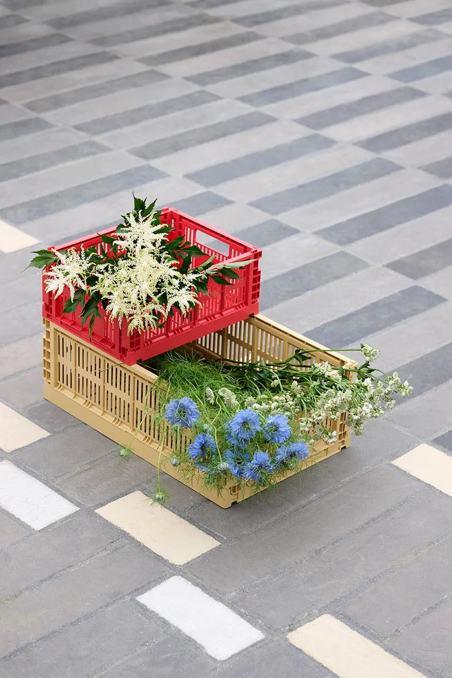 Colour crate S, red fra Hay