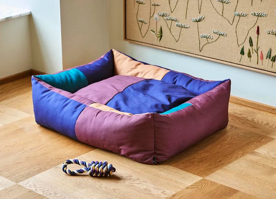 Dogs Bed Large, burgundy/green fra Hay