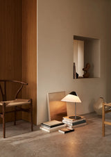 HJW02 Opala Bordlampe af Hans J. Wegner - 3 - Jacobsen Plus