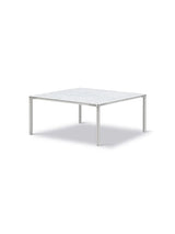 Piloti Bord, hvid carrara fra Fredericia Furniture - 6620: 75 x 75 x H35 cm / Sort pulverlakeret aluminium - Jacobsen Plus