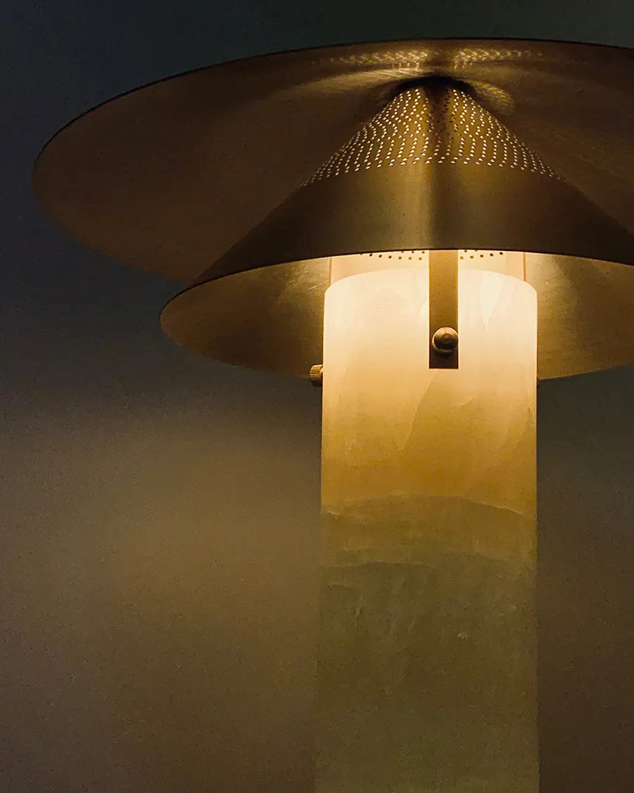 Meconopsis Onyx Table Lamp fra Hein studio