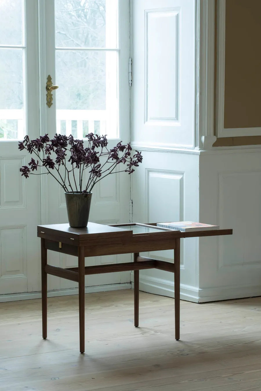 Kunstsamlerens Bord af Finn Juhl - 3 - Jacobsen Plus