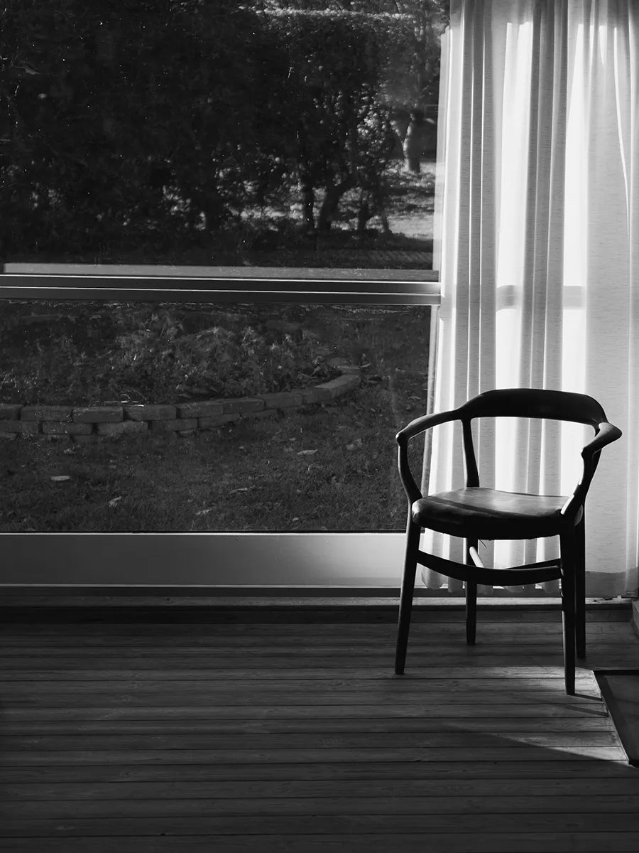 FJ 44 stol, eg olie/vegetal læder af Finn Juhl